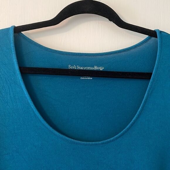 Soft Surroundings scoop neck stretchy shark bite hem tunic in teal blue size M - Picture 4 of 7